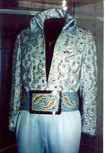 Klicke auf die Grafik für eine vergrößerte Ansicht

Name: today-the-august-77-tour-would-start-and-elvis-would-wear-v0-zfh33sd9olib1.png
Ansichten: 138
Größe: 336,5 KB
ID: 1537899